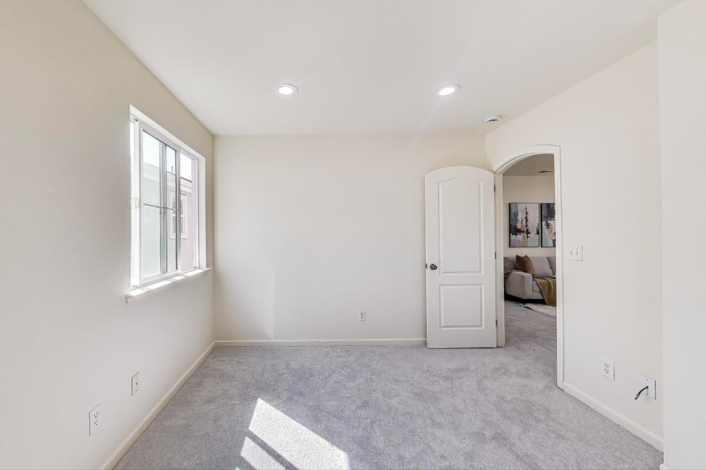 Detail Gallery Image 24 of 28 For 95 Olmsted Ct, Pittsburg,  CA 94565 - 5 Beds | 3 Baths