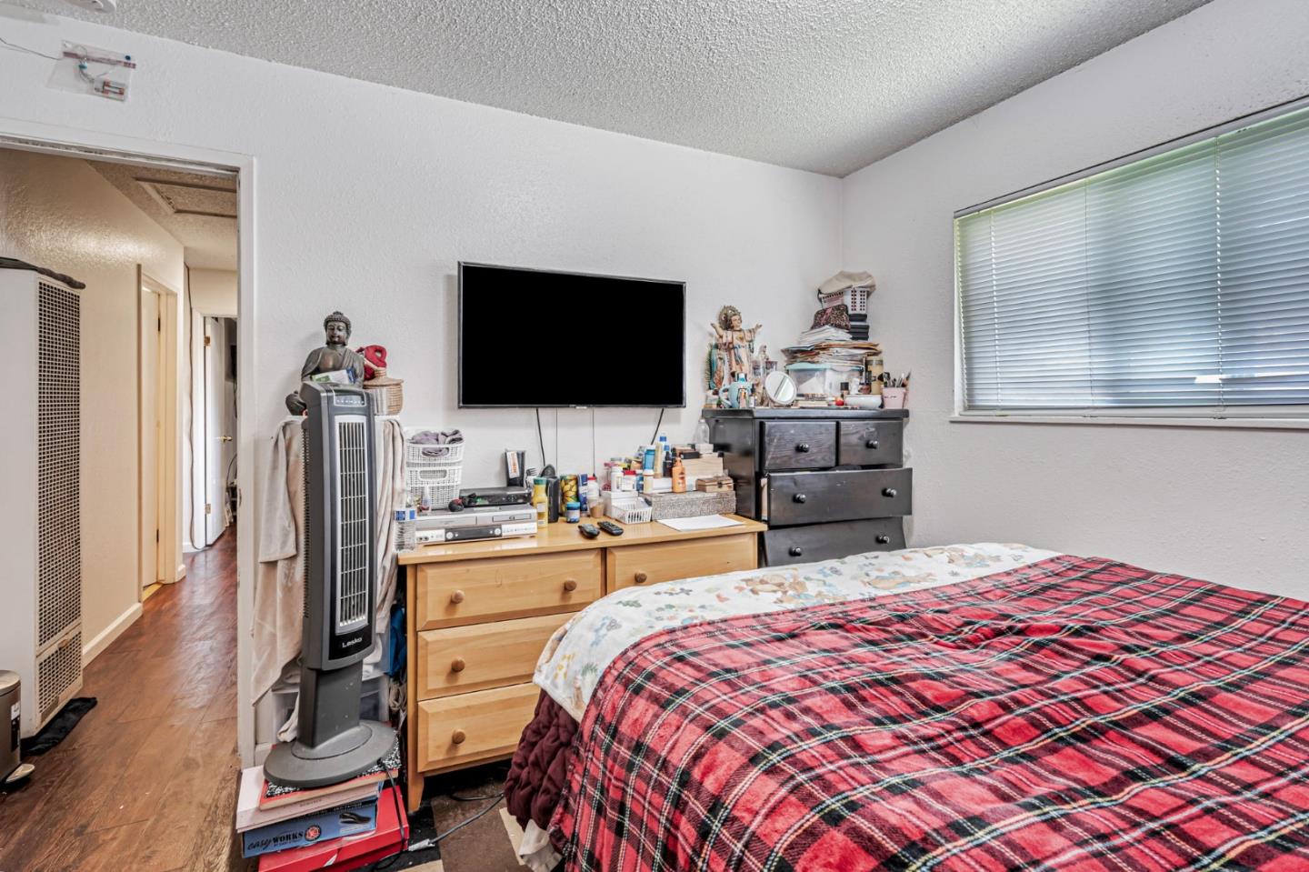 Detail Gallery Image 11 of 20 For 1656 Dutton Ave, Santa Rosa,  CA 95407 - – Beds | – Baths
