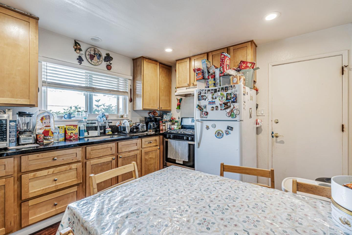 Detail Gallery Image 6 of 20 For 1656 Dutton Ave, Santa Rosa,  CA 95407 - – Beds | – Baths