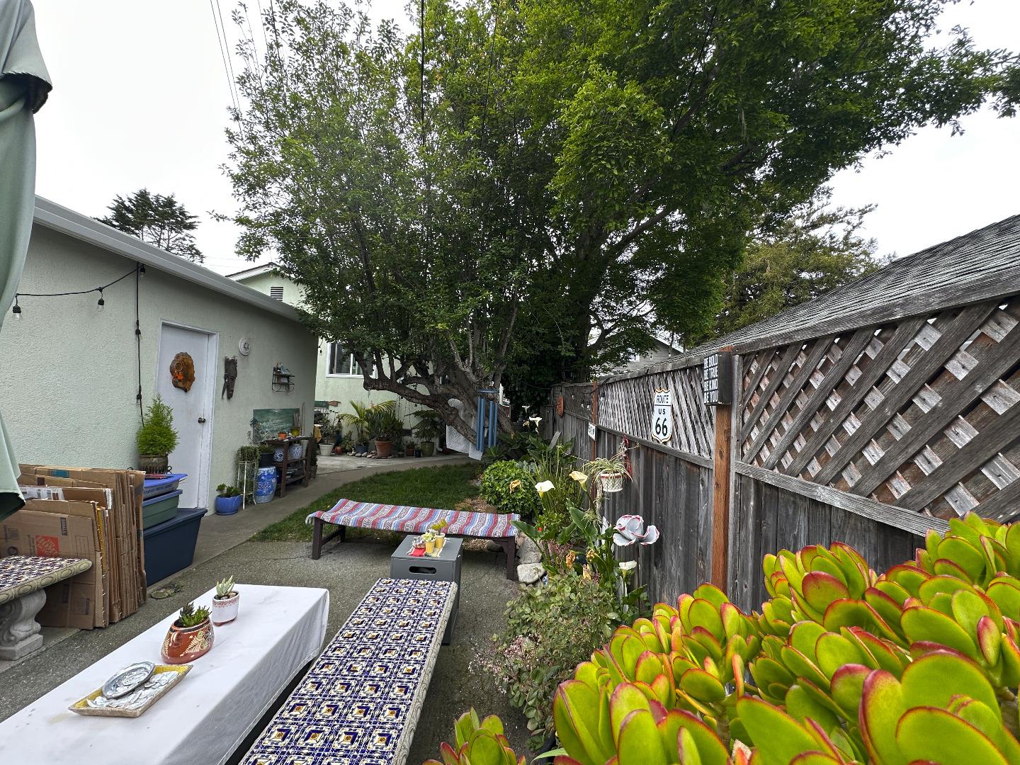 Detail Gallery Image 4 of 13 For 609 Congress Ave, Pacific Grove,  CA 93950 - – Beds | – Baths