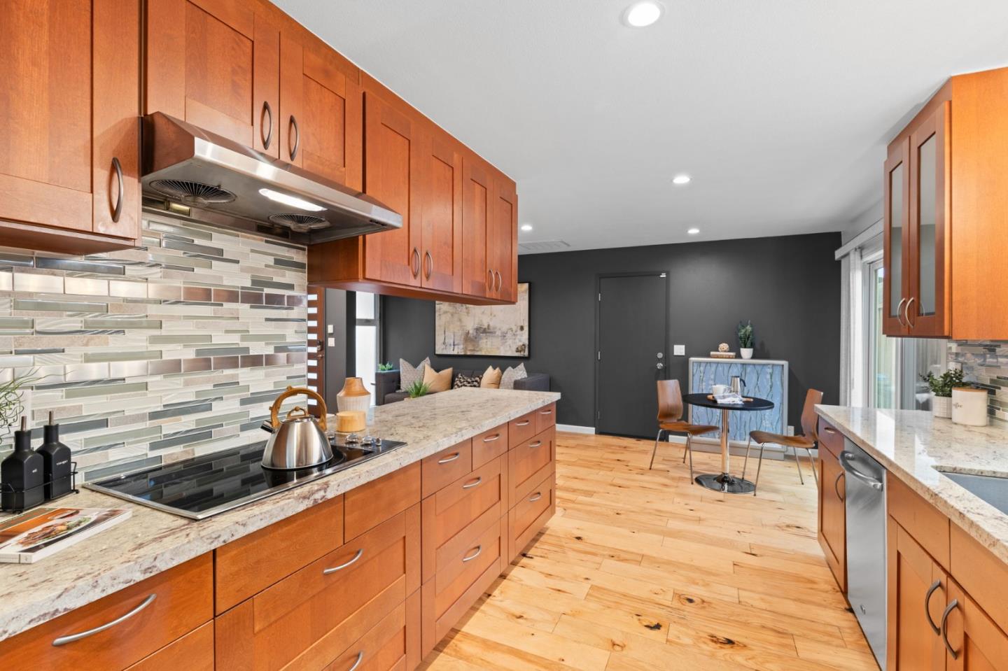 Detail Gallery Image 10 of 27 For 6567 Camden Ave, San Jose,  CA 95120 - 3 Beds | 2 Baths