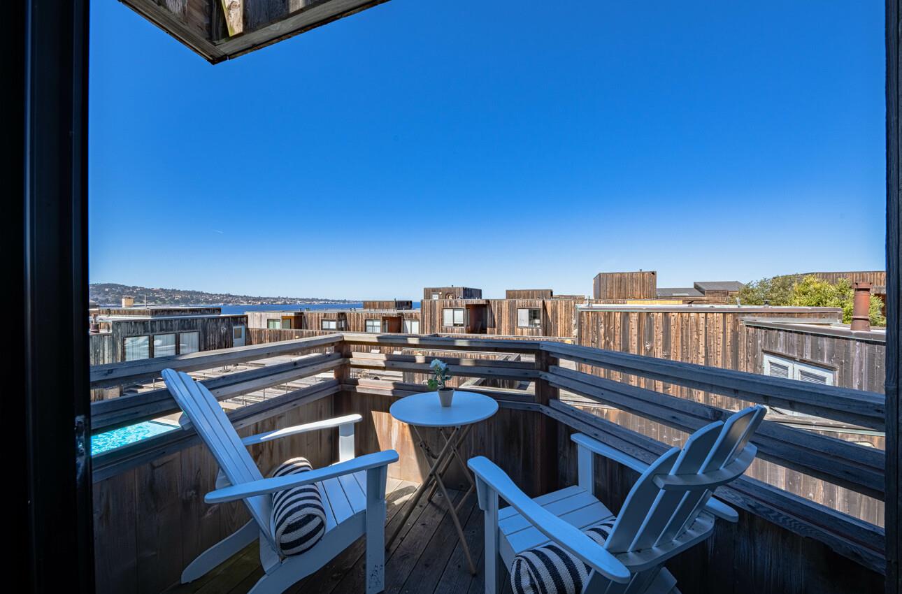Detail Gallery Image 15 of 45 For 125 Surf Way #438,  Monterey,  CA 93940 - 2 Beds | 2 Baths