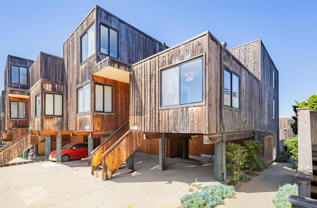Detail Gallery Image 3 of 45 For 125 Surf Way #438,  Monterey,  CA 93940 - 2 Beds | 2 Baths