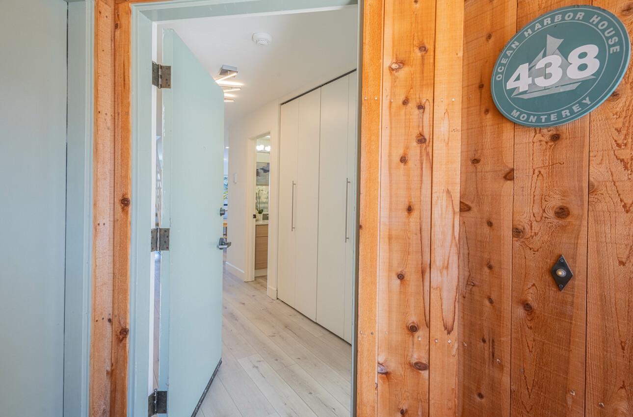 Detail Gallery Image 5 of 45 For 125 Surf Way #438,  Monterey,  CA 93940 - 2 Beds | 2 Baths