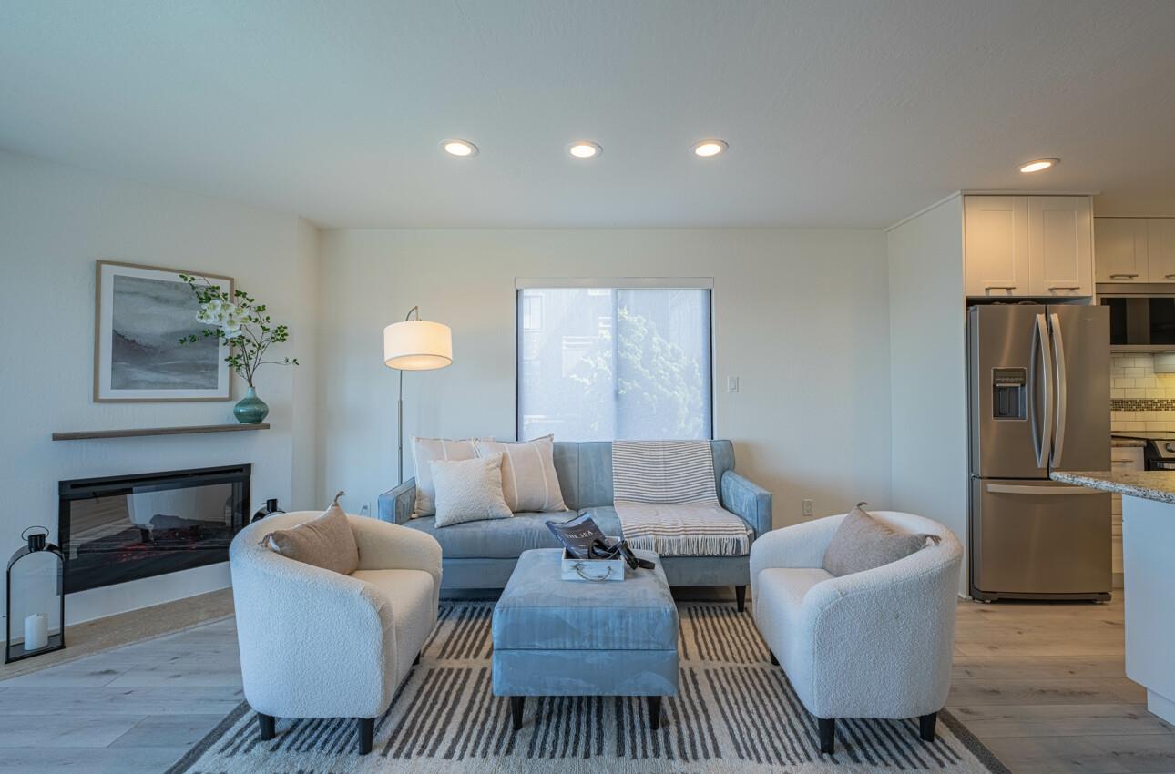 Detail Gallery Image 9 of 45 For 125 Surf Way #438,  Monterey,  CA 93940 - 2 Beds | 2 Baths
