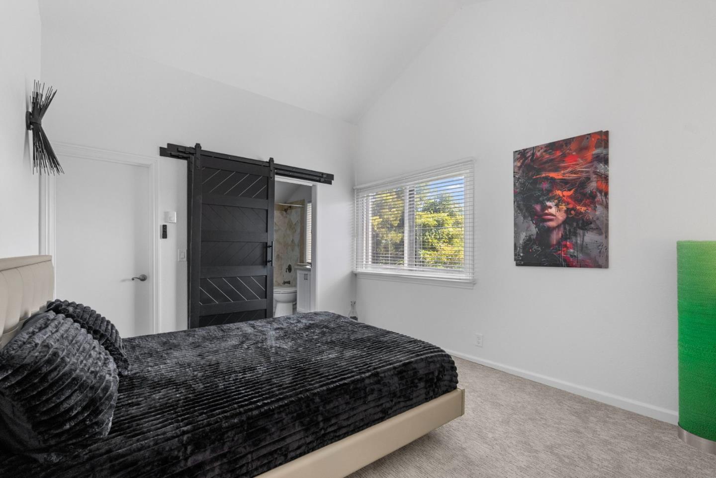Detail Gallery Image 12 of 18 For 130 Cypress Pl, Sausalito,  CA 94965 - 1 Beds | 1 Baths
