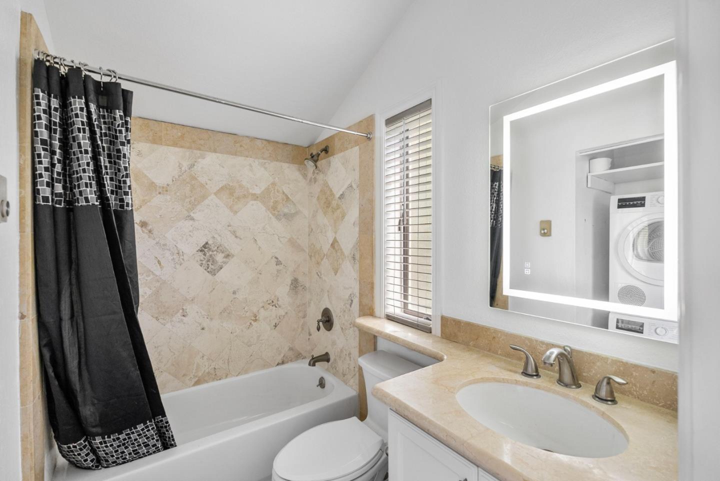 Detail Gallery Image 13 of 18 For 130 Cypress Pl, Sausalito,  CA 94965 - 1 Beds | 1 Baths