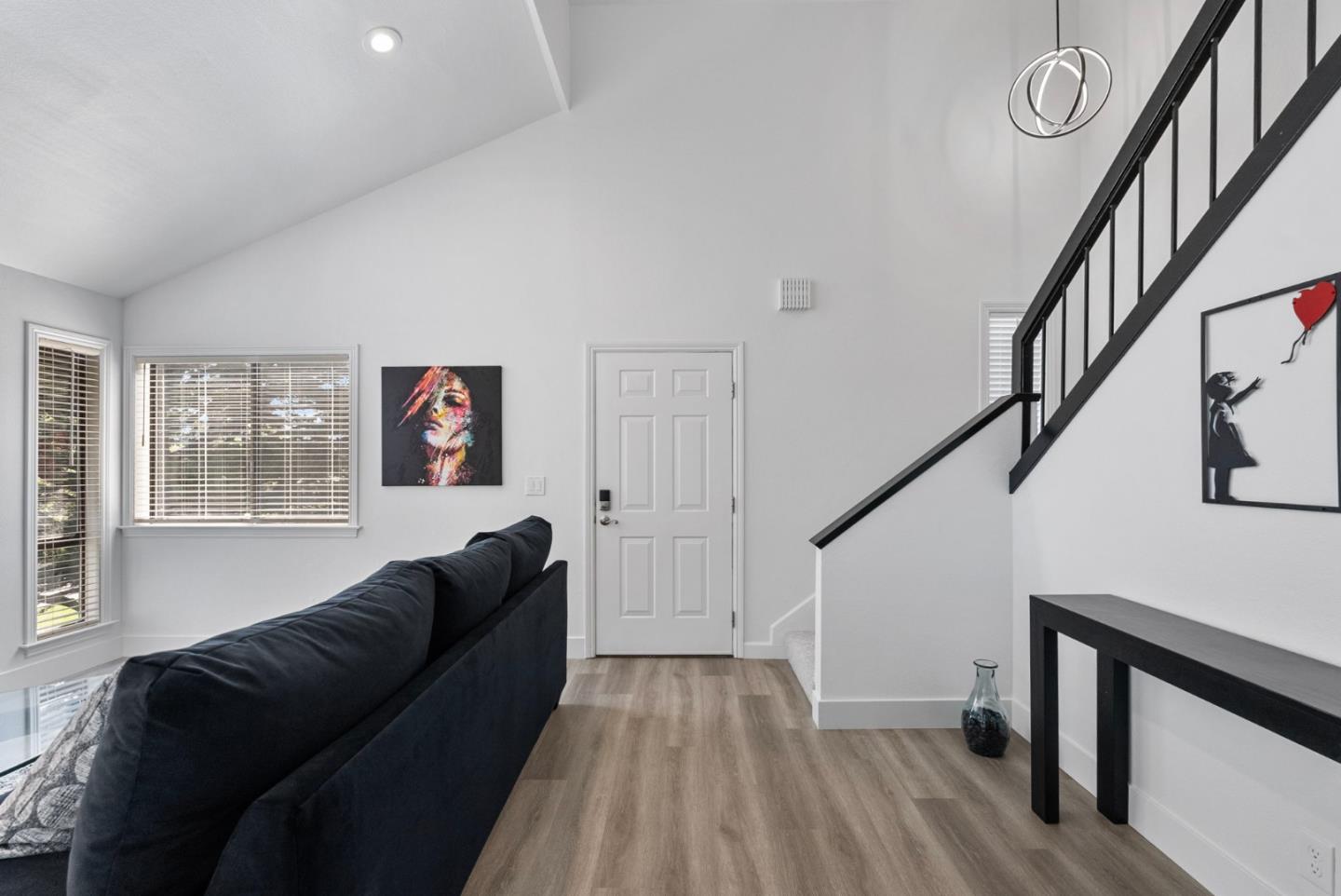 Detail Gallery Image 6 of 18 For 130 Cypress Pl, Sausalito,  CA 94965 - 1 Beds | 1 Baths