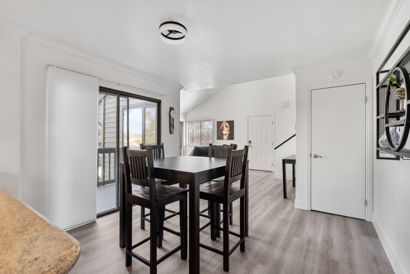 Detail Gallery Image 7 of 18 For 130 Cypress Pl, Sausalito,  CA 94965 - 1 Beds | 1 Baths