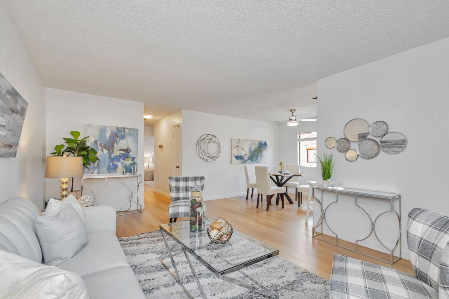 Detail Gallery Image 1 of 36 For 5360 Colony Park Cir, San Jose,  CA 95123 - 2 Beds | 1 Baths