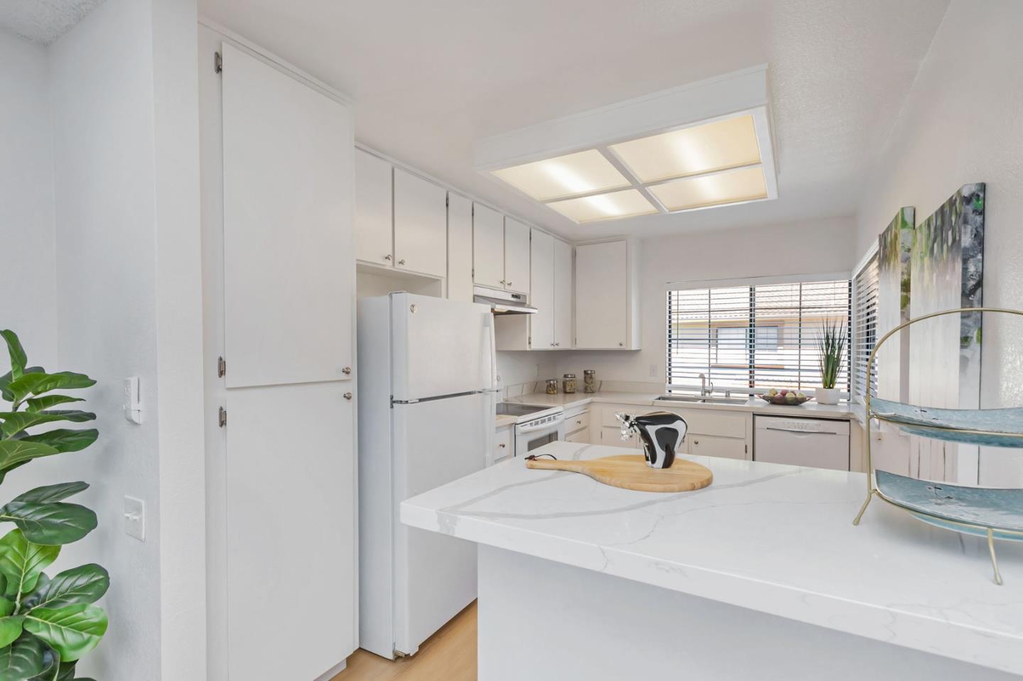Detail Gallery Image 11 of 36 For 5360 Colony Park Cir, San Jose,  CA 95123 - 2 Beds | 1 Baths