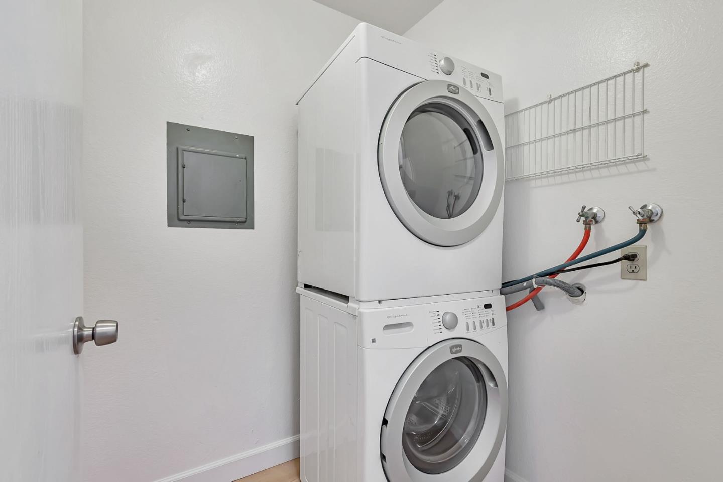 Detail Gallery Image 25 of 36 For 5360 Colony Park Cir, San Jose,  CA 95123 - 2 Beds | 1 Baths