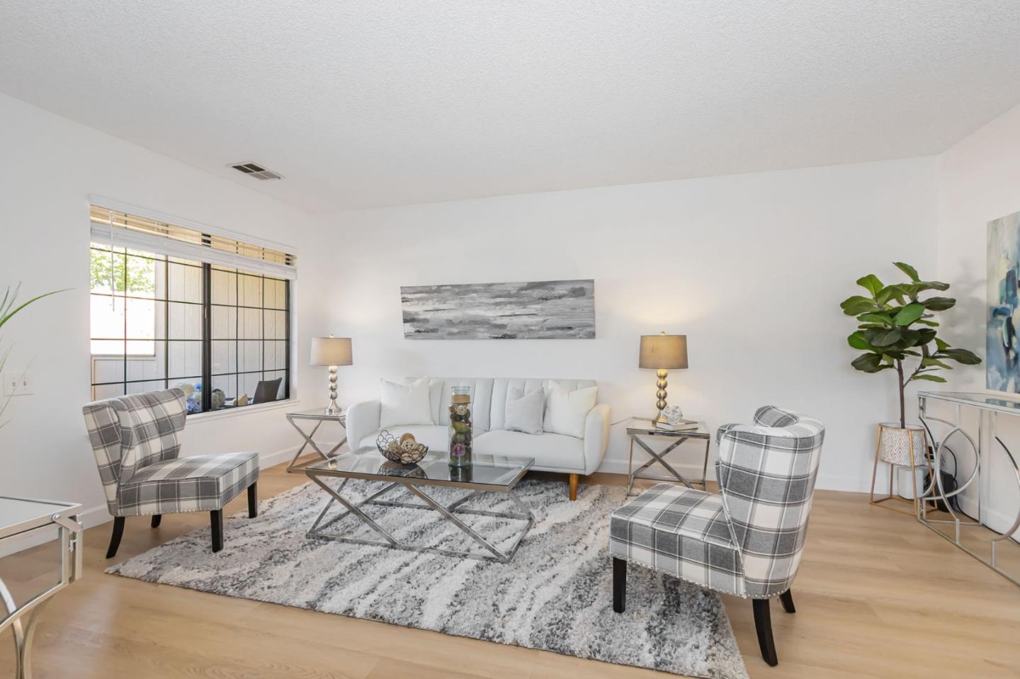 Detail Gallery Image 8 of 36 For 5360 Colony Park Cir, San Jose,  CA 95123 - 2 Beds | 1 Baths