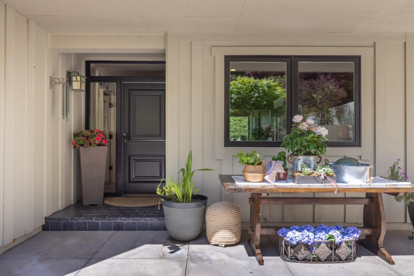 Detail Gallery Image 10 of 26 For 9685 Sycamore Ct, Carmel Valley,  CA 93923 - 3 Beds | 3/1 Baths