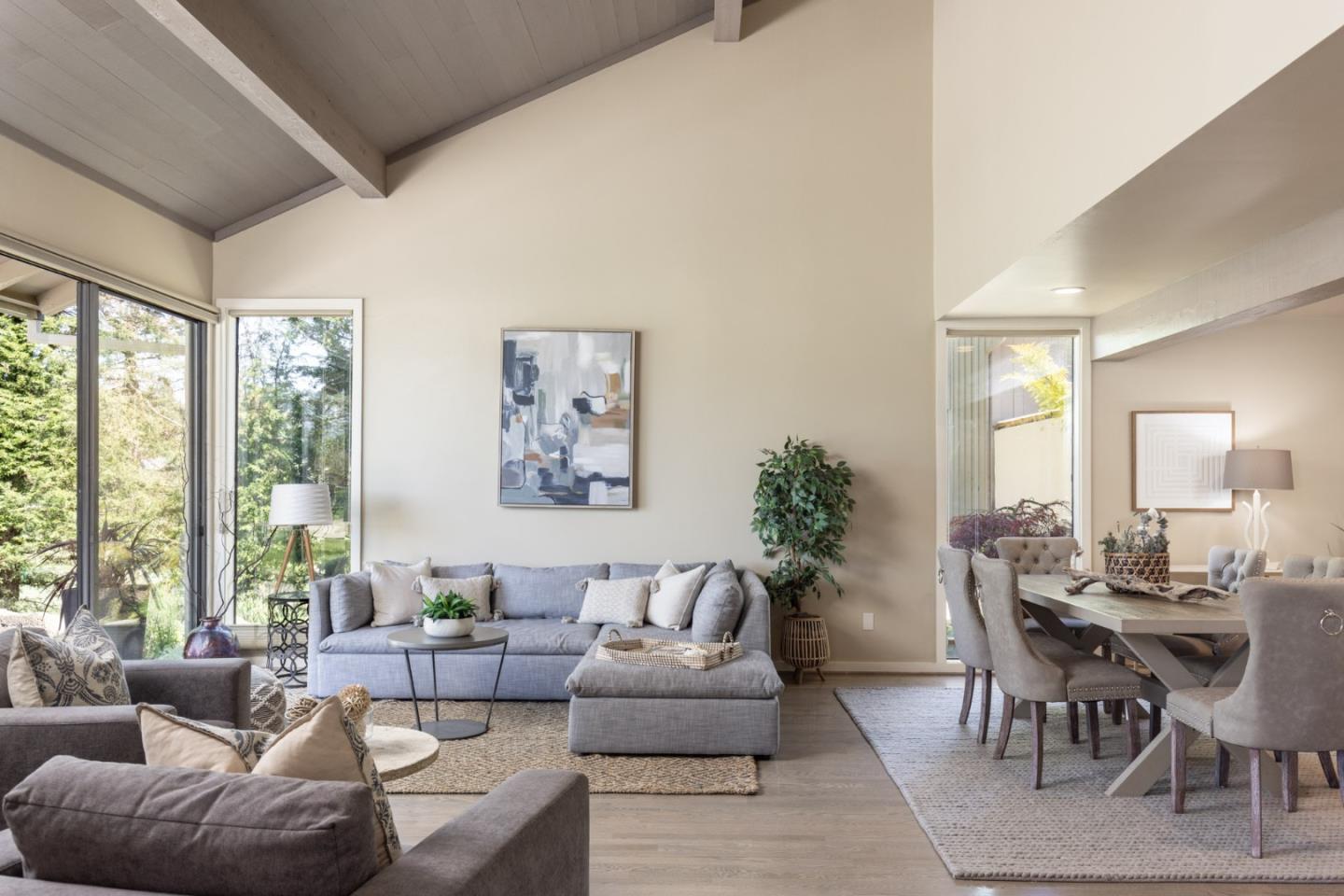 Detail Gallery Image 4 of 26 For 9685 Sycamore Ct, Carmel Valley,  CA 93923 - 3 Beds | 3/1 Baths