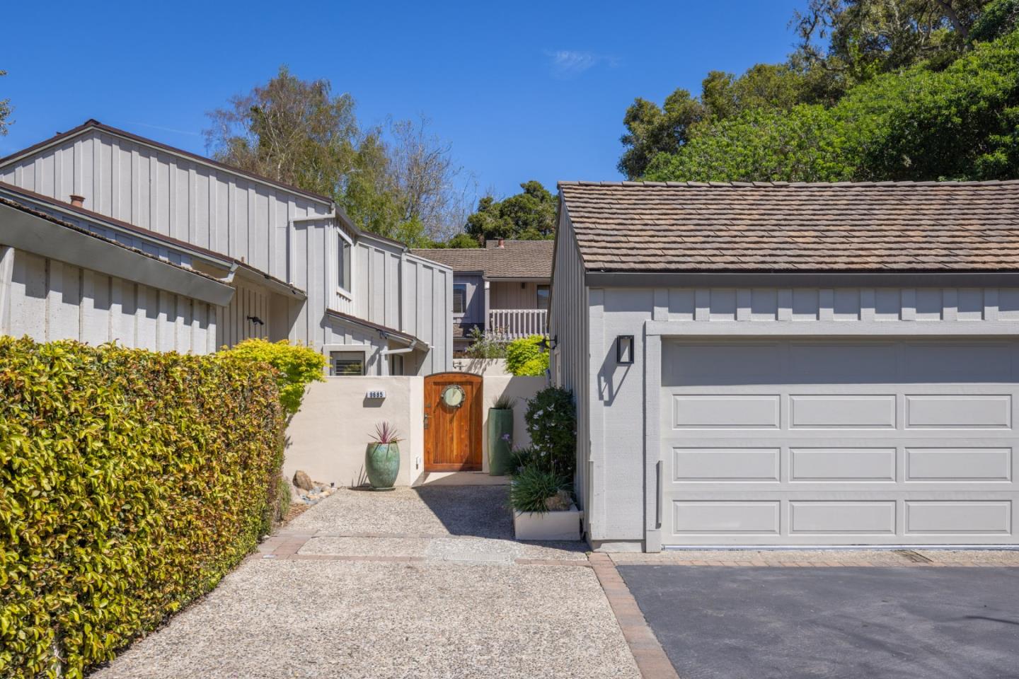 Detail Gallery Image 8 of 26 For 9685 Sycamore Ct, Carmel Valley,  CA 93923 - 3 Beds | 3/1 Baths