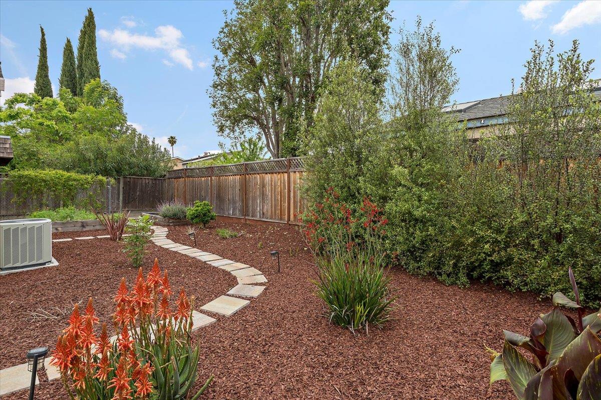 Detail Gallery Image 18 of 19 For 409 Sautner Dr, San Jose,  CA 95123 - 4 Beds | 2 Baths