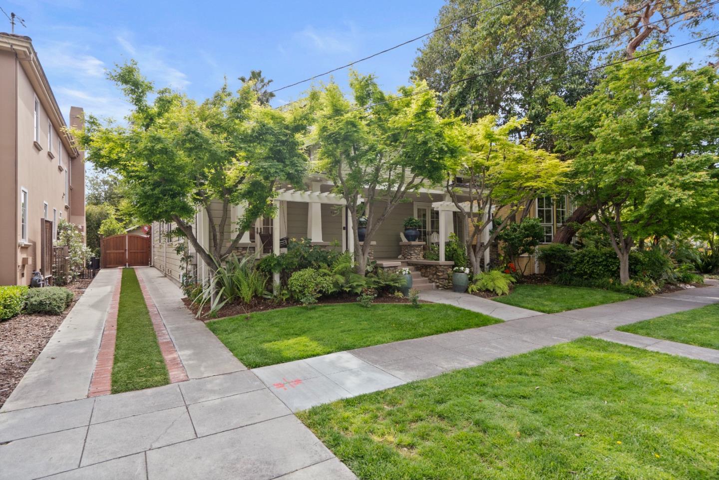 Detail Gallery Image 2 of 108 For 633 Morse St, San Jose,  CA 95126 - 4 Beds | 4 Baths