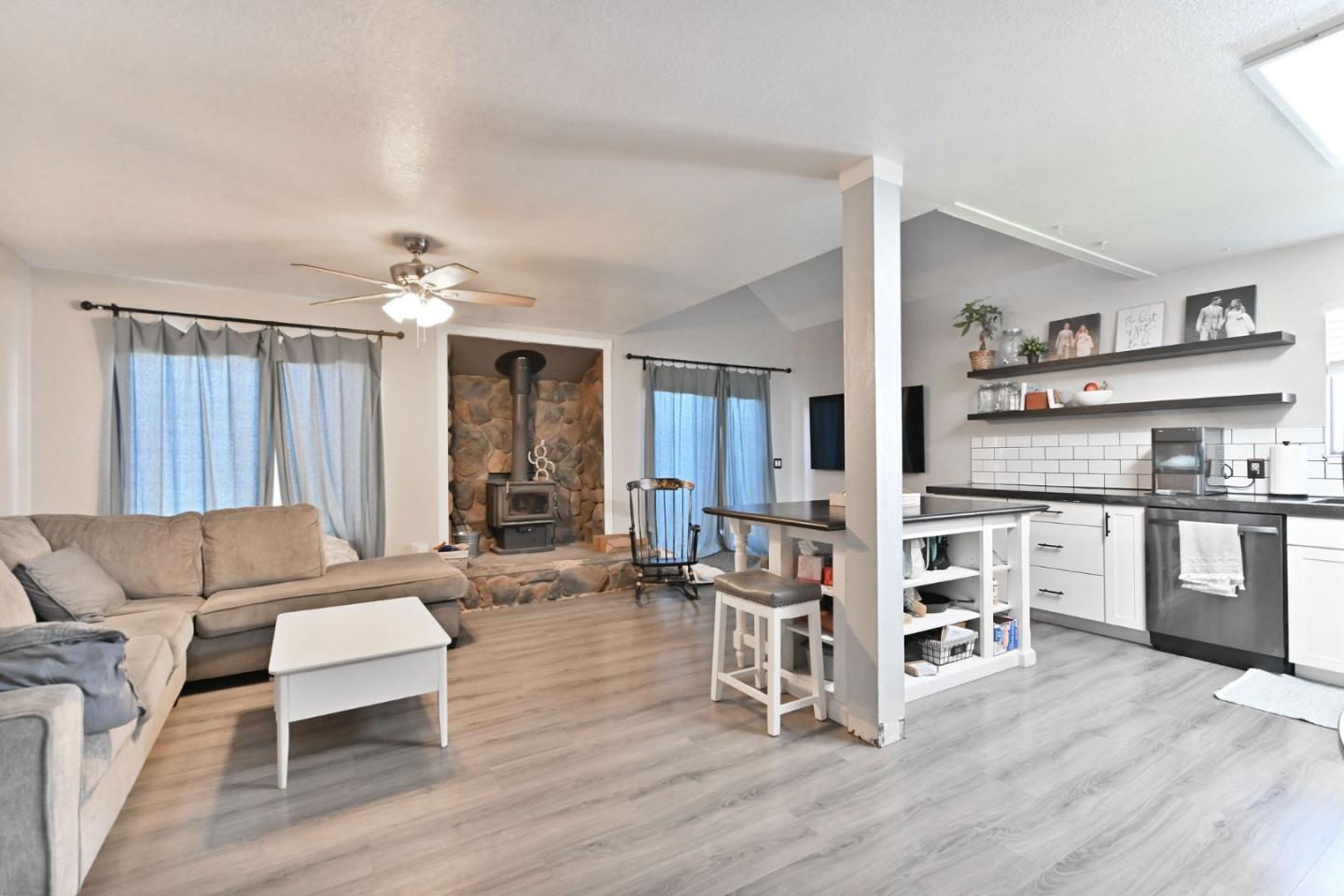 Detail Gallery Image 32 of 61 For 169 Snowberry Ct, Murphys,  CA 95247 - – Beds | – Baths