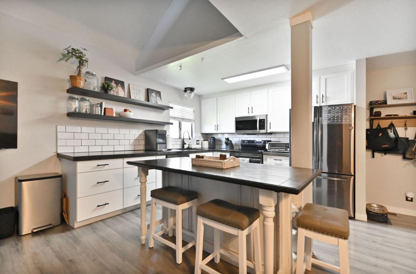 Detail Gallery Image 34 of 61 For 169 Snowberry Ct, Murphys,  CA 95247 - – Beds | – Baths