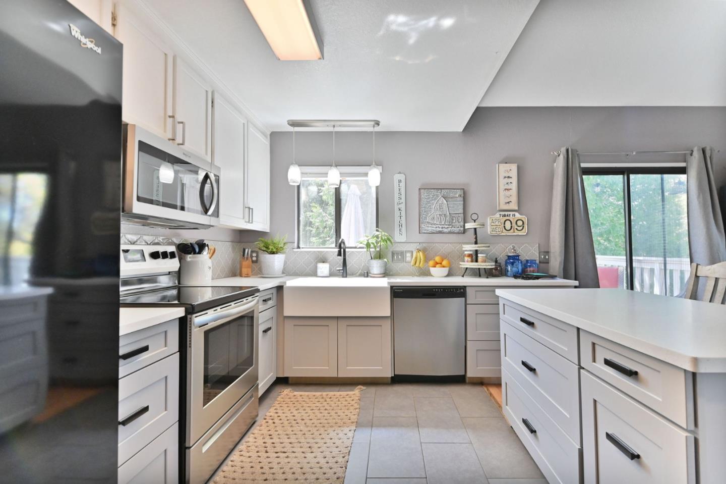 Detail Gallery Image 6 of 61 For 169 Snowberry Ct, Murphys,  CA 95247 - – Beds | – Baths