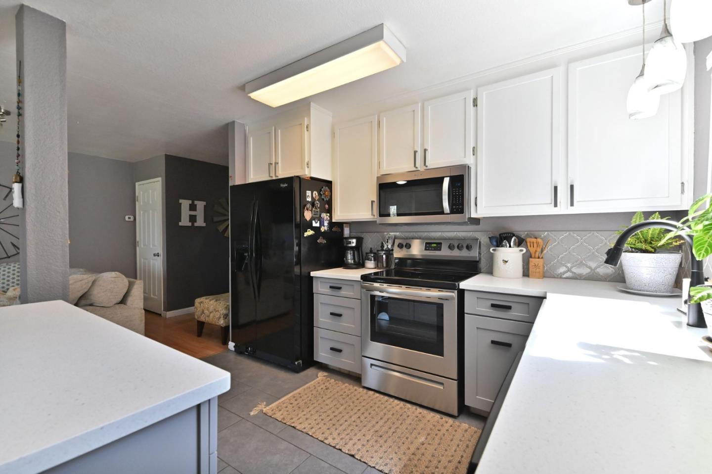 Detail Gallery Image 9 of 61 For 169 Snowberry Ct, Murphys,  CA 95247 - – Beds | – Baths