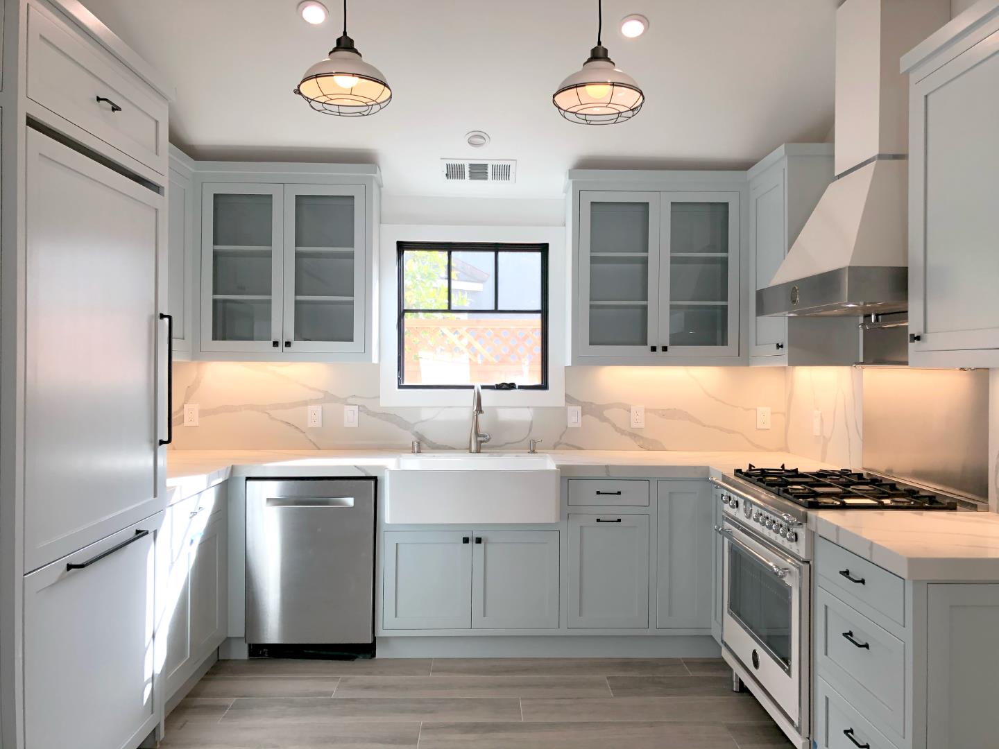 Detail Gallery Image 4 of 23 For 1111-1121 Morse St, San Jose,  CA 95126 - 5 Beds | 3 Baths