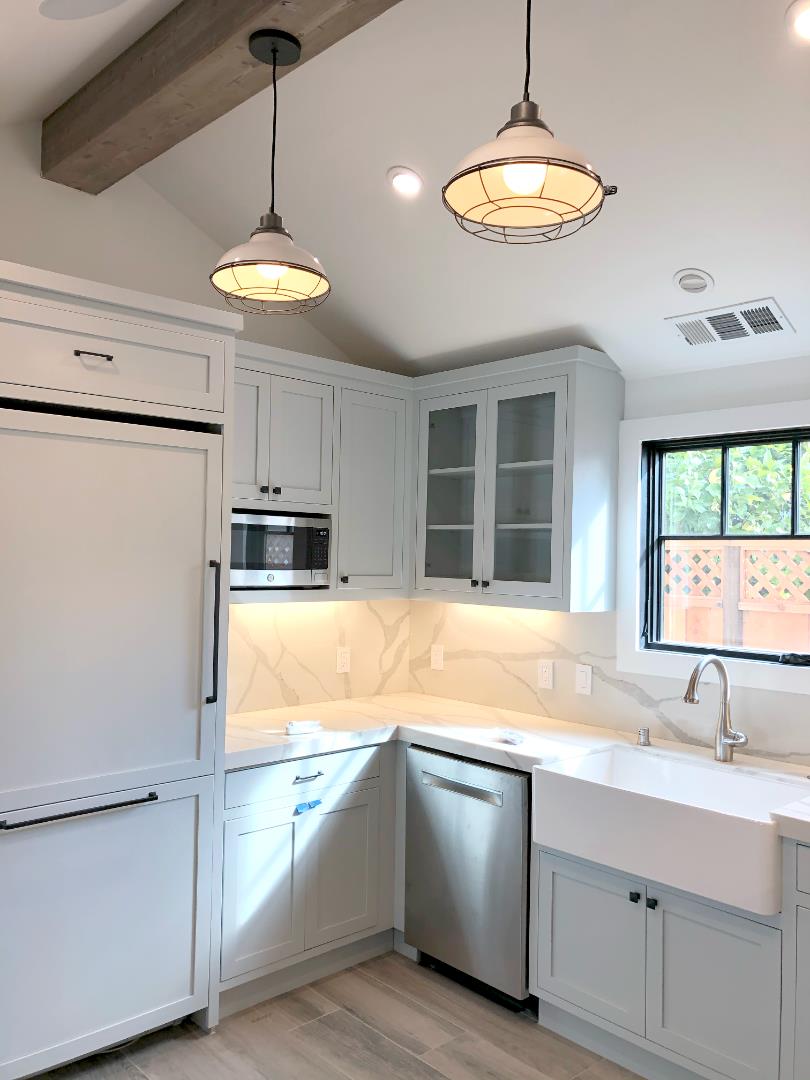 Detail Gallery Image 5 of 23 For 1111-1121 Morse St, San Jose,  CA 95126 - 5 Beds | 3 Baths