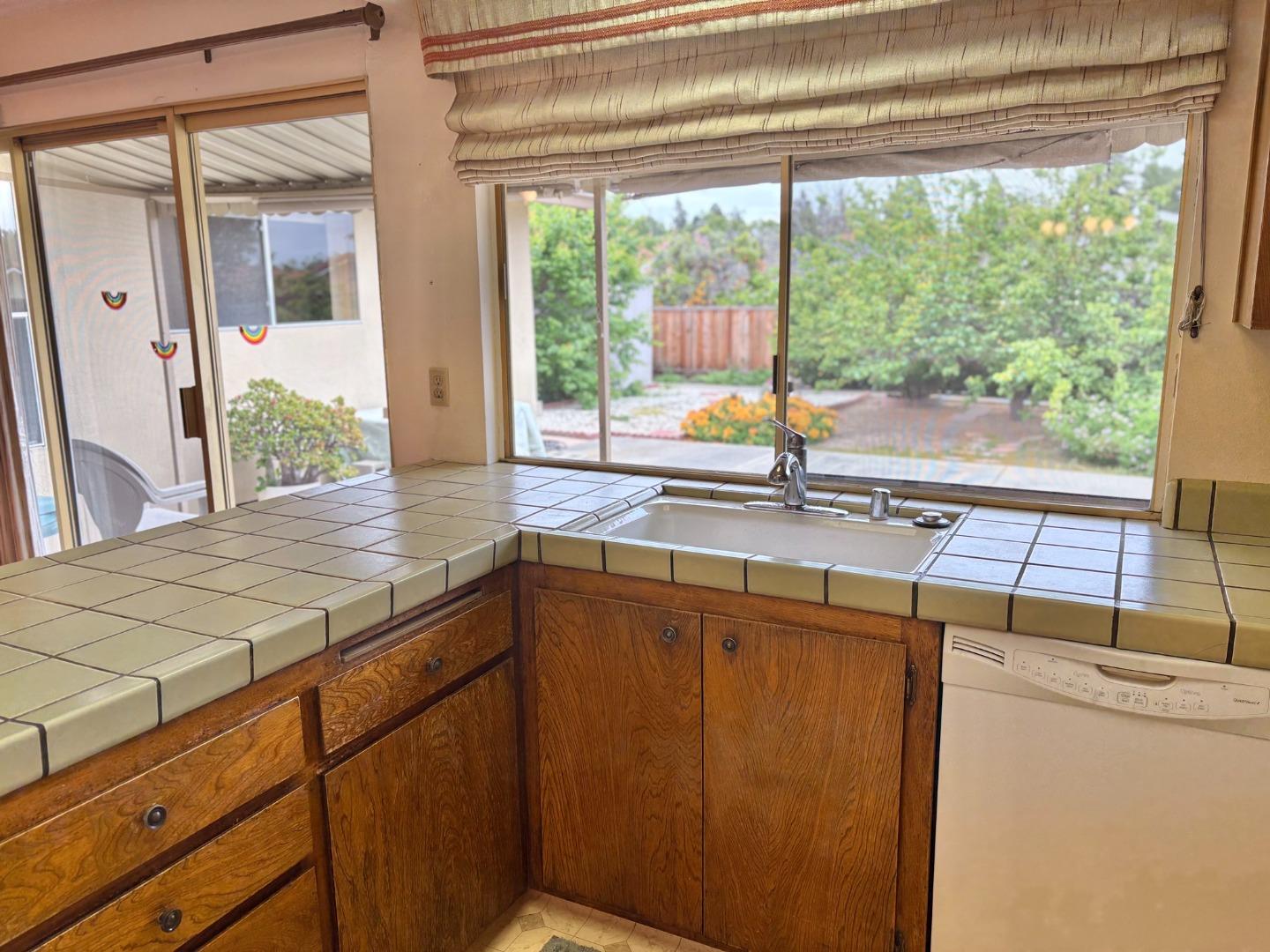 Detail Gallery Image 8 of 16 For 1061 Fairbrook Ct, San Jose,  CA 95132 - 4 Beds | 2 Baths