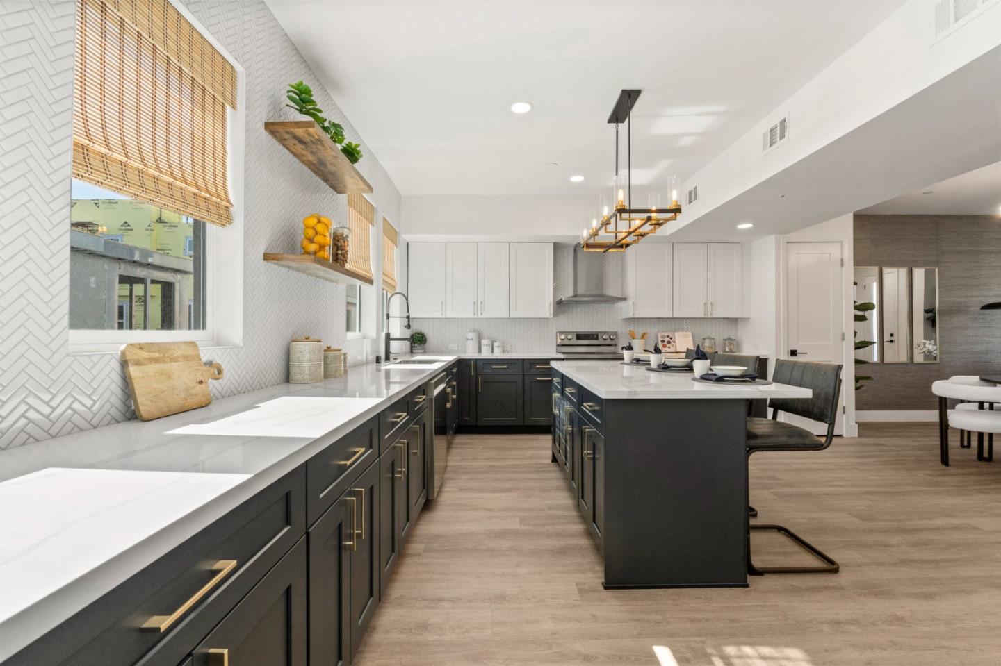 Detail Gallery Image 12 of 45 For 586 Compton Ter, Sunnyvale,  CA 94085 - 3 Beds | 3/1 Baths