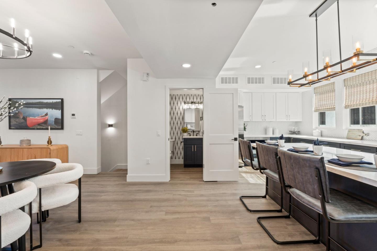 Detail Gallery Image 15 of 45 For 586 Compton Ter, Sunnyvale,  CA 94085 - 3 Beds | 3/1 Baths