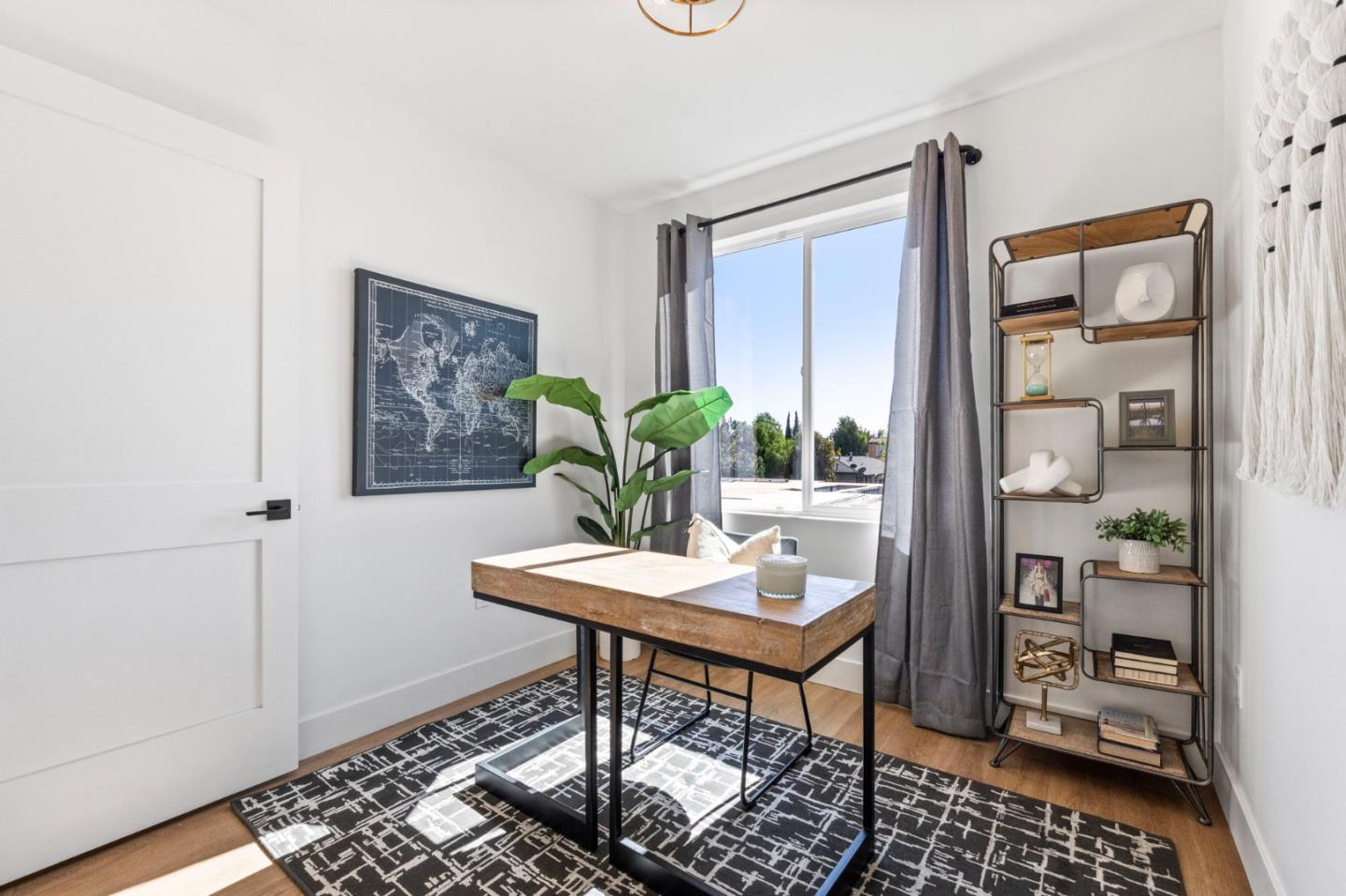 Detail Gallery Image 25 of 45 For 586 Compton Ter, Sunnyvale,  CA 94085 - 3 Beds | 3/1 Baths