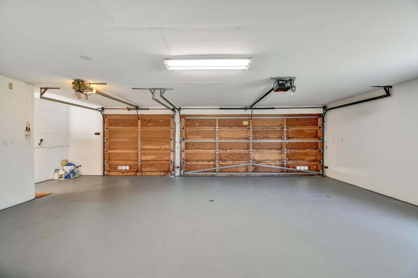 Detail Gallery Image 26 of 32 For 135 Newton Dr, Burlingame,  CA 94010 - 5 Beds | 5/1 Baths