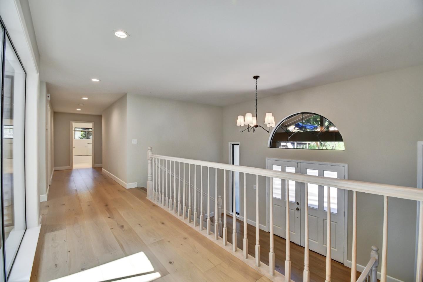 Detail Gallery Image 6 of 32 For 135 Newton Dr, Burlingame,  CA 94010 - 5 Beds | 5/1 Baths