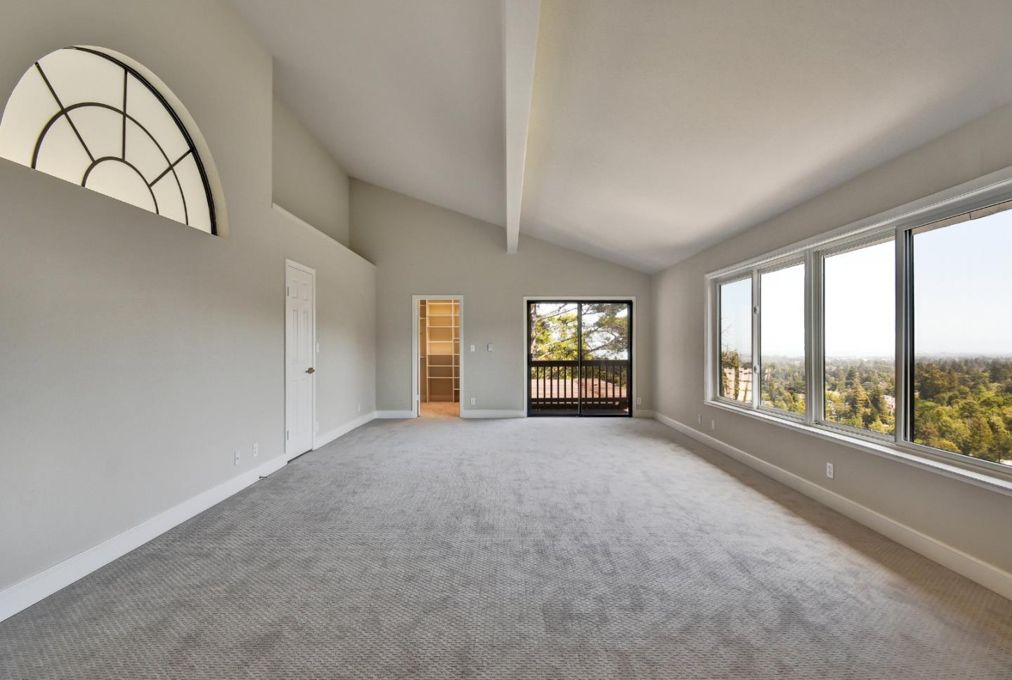 Detail Gallery Image 9 of 32 For 135 Newton Dr, Burlingame,  CA 94010 - 5 Beds | 5/1 Baths