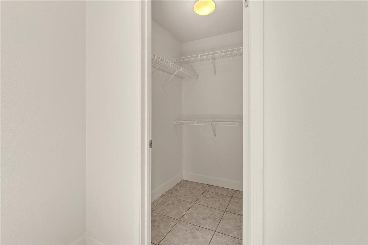 Detail Gallery Image 21 of 49 For 1854 Cromwell Dr, Salinas,  CA 93906 - 5 Beds | 3 Baths