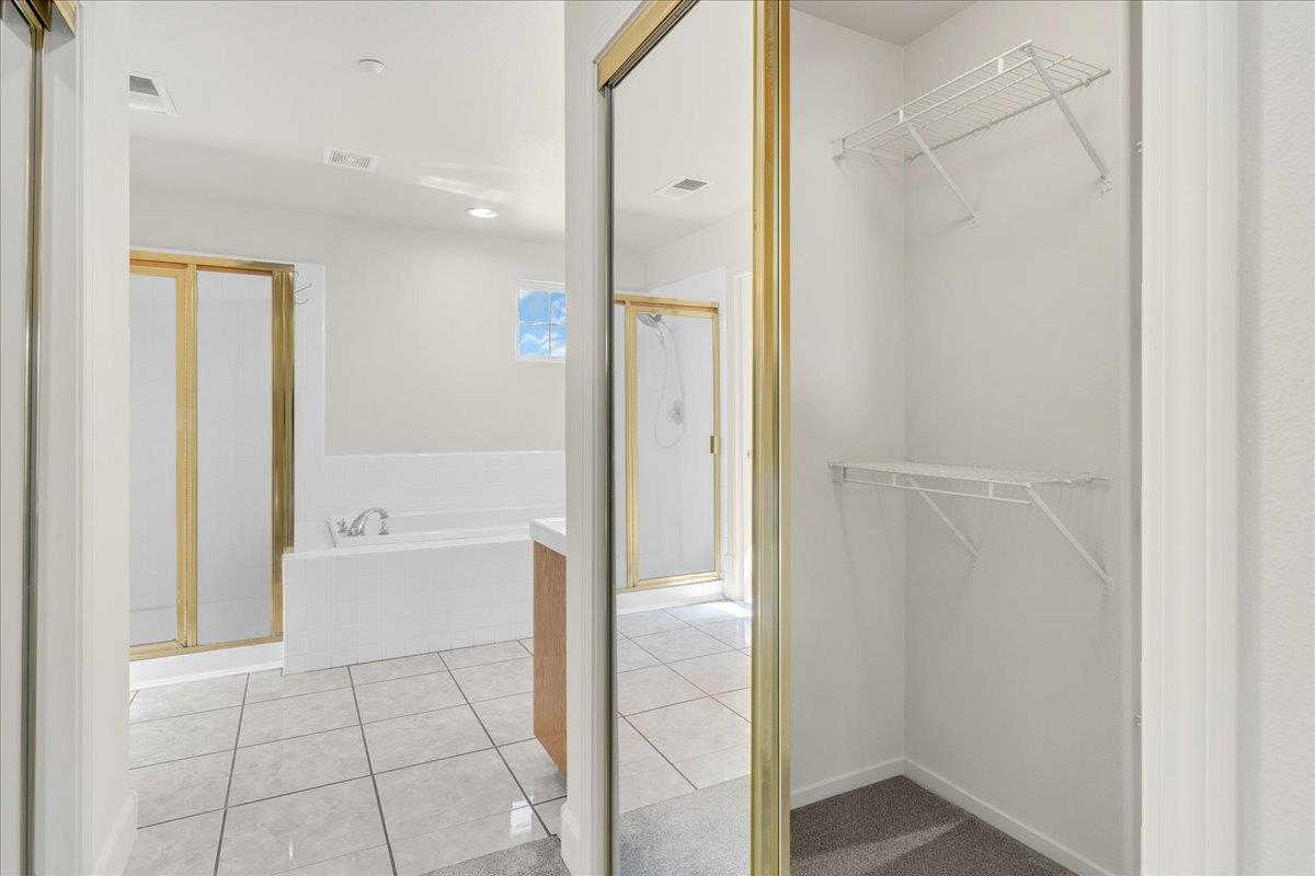 Detail Gallery Image 27 of 49 For 1854 Cromwell Dr, Salinas,  CA 93906 - 5 Beds | 3 Baths