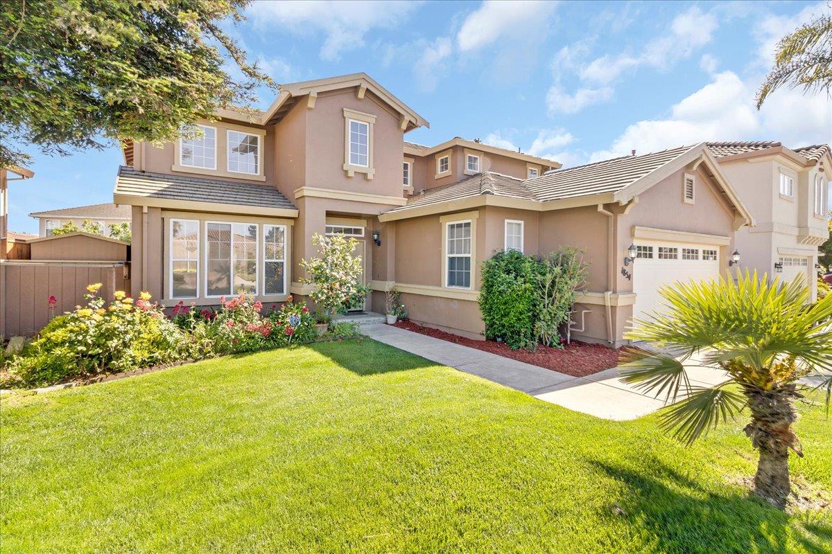 Detail Gallery Image 3 of 49 For 1854 Cromwell Dr, Salinas,  CA 93906 - 5 Beds | 3 Baths