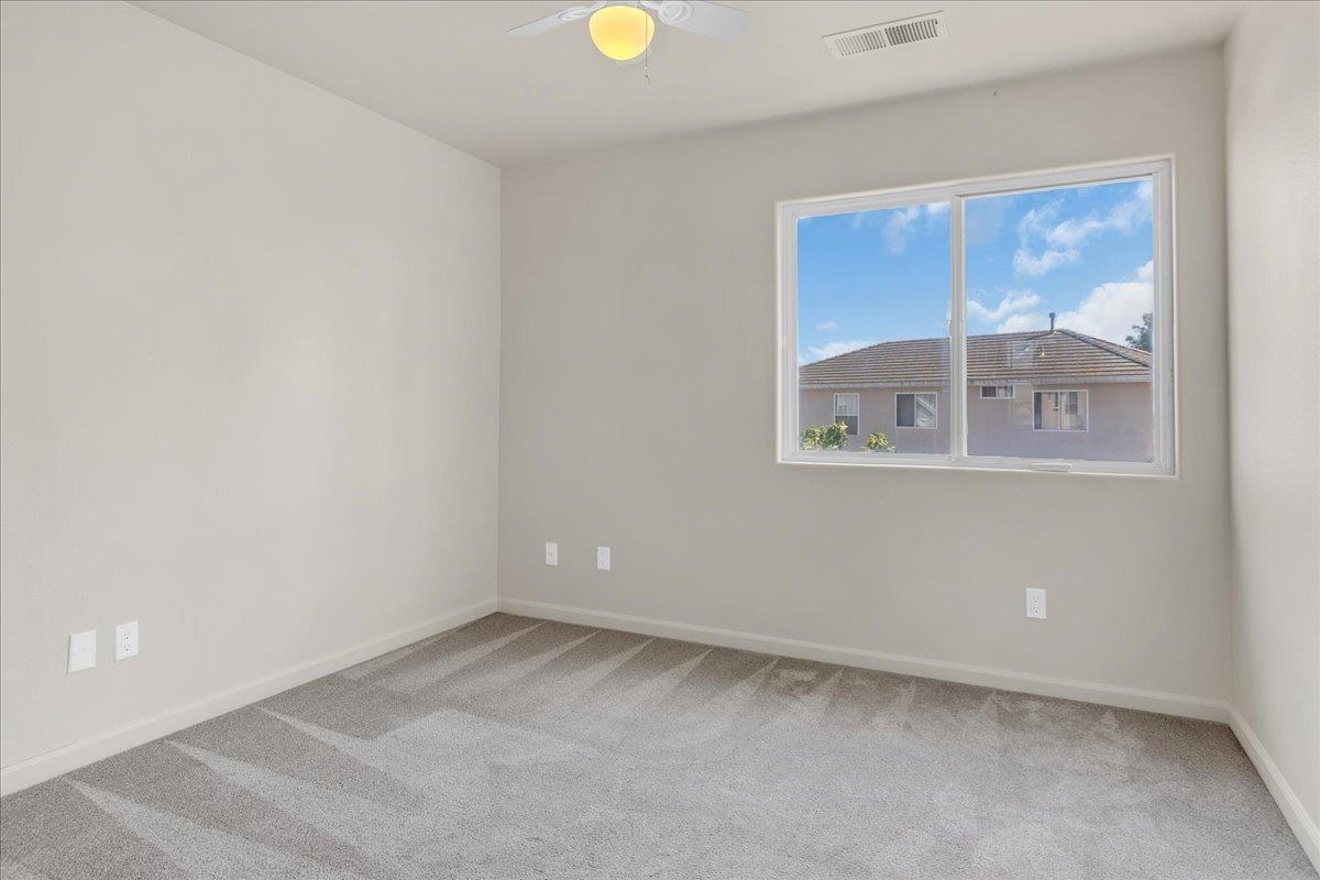 Detail Gallery Image 35 of 49 For 1854 Cromwell Dr, Salinas,  CA 93906 - 5 Beds | 3 Baths