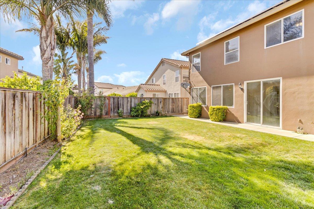 Detail Gallery Image 40 of 49 For 1854 Cromwell Dr, Salinas,  CA 93906 - 5 Beds | 3 Baths