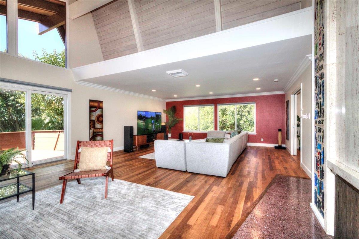 Detail Gallery Image 10 of 63 For 11260 Canyon Dr, San Jose,  CA 95127 - 3 Beds | 3 Baths