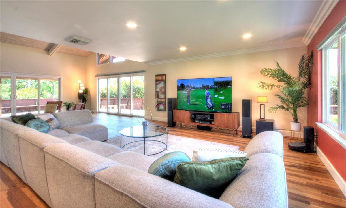 Detail Gallery Image 11 of 63 For 11260 Canyon Dr, San Jose,  CA 95127 - 3 Beds | 3 Baths