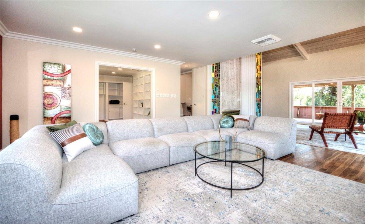 Detail Gallery Image 12 of 63 For 11260 Canyon Dr, San Jose,  CA 95127 - 3 Beds | 3 Baths