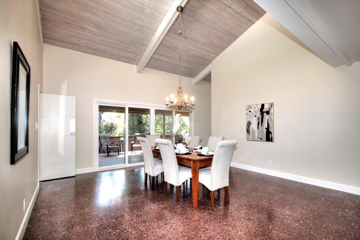 Detail Gallery Image 14 of 63 For 11260 Canyon Dr, San Jose,  CA 95127 - 3 Beds | 3 Baths