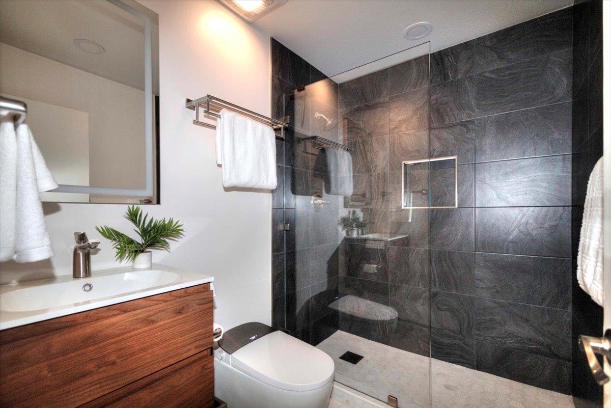Detail Gallery Image 34 of 63 For 11260 Canyon Dr, San Jose,  CA 95127 - 3 Beds | 3 Baths