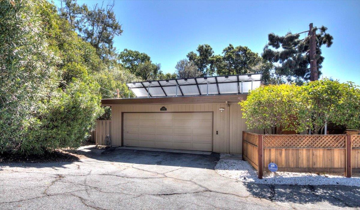 Detail Gallery Image 5 of 63 For 11260 Canyon Dr, San Jose,  CA 95127 - 3 Beds | 3 Baths