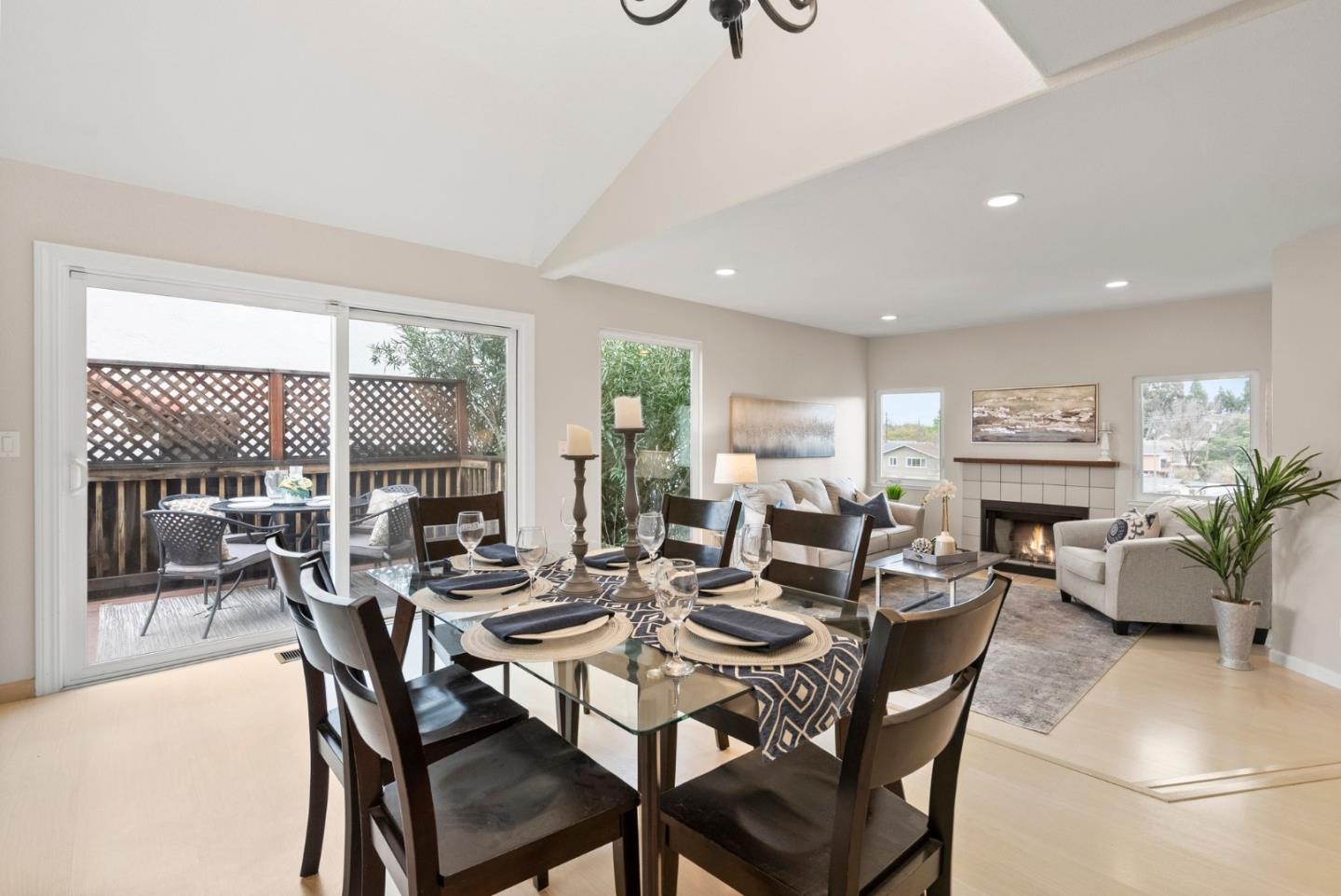 Detail Gallery Image 17 of 36 For 436 E Branham Ln, San Jose,  CA 95111 - 3 Beds | 2/1 Baths