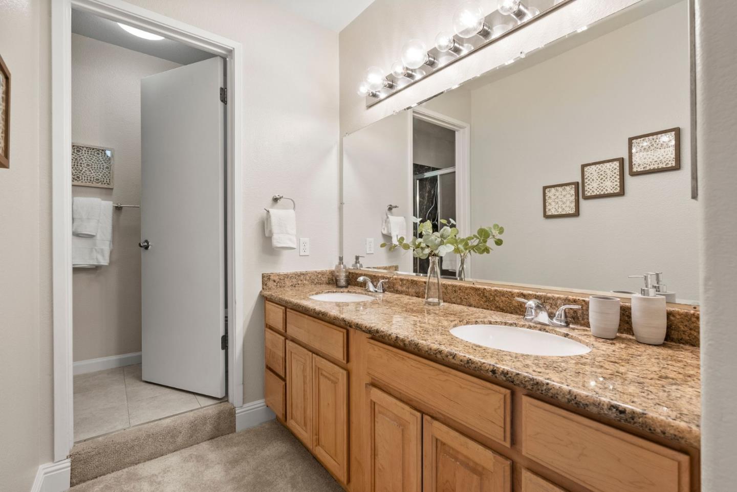 Detail Gallery Image 29 of 36 For 436 E Branham Ln, San Jose,  CA 95111 - 3 Beds | 2/1 Baths