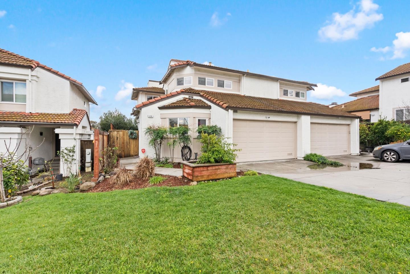 Detail Gallery Image 6 of 36 For 436 E Branham Ln, San Jose,  CA 95111 - 3 Beds | 2/1 Baths