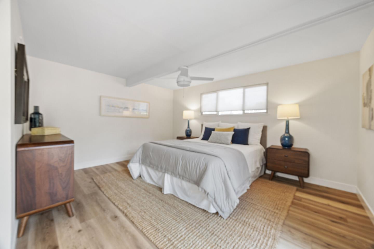 Detail Gallery Image 19 of 41 For 3868 Corina Way, Palo Alto,  CA 94303 - 3 Beds | 2 Baths